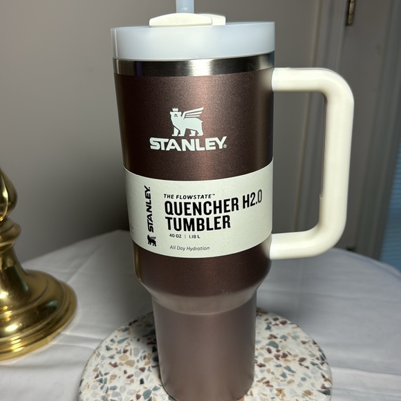 40 oz Stanley Quencher H20 Rose Quartz Glow tumbler - Picture 2 of 8